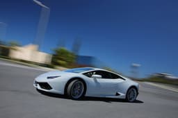 New Lamborghini Huracan LP610-4 supercar photo gallery