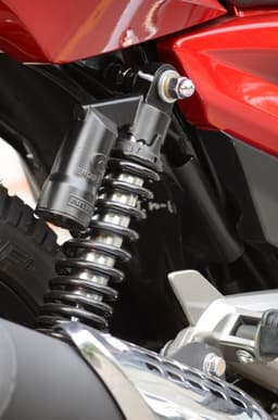  The gas charged shock absorbers offer five stage adjustment.