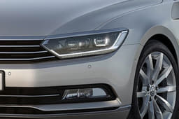 New Volkswagen Passat photo gallery