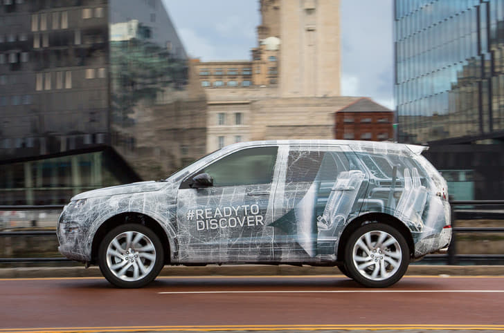 Land Rover Discovery Sport photo gallery