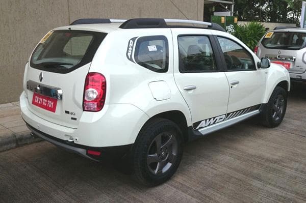 Renault Duster AWD photo gallery