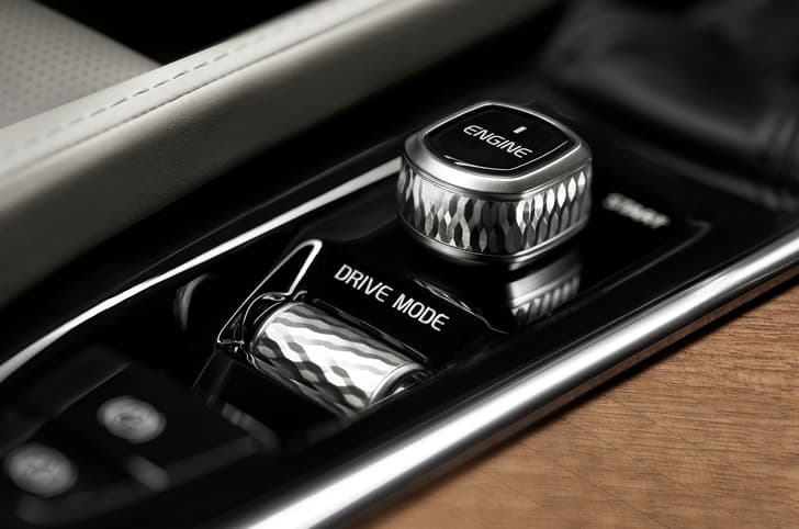 New Volvo XC90 photo gallery