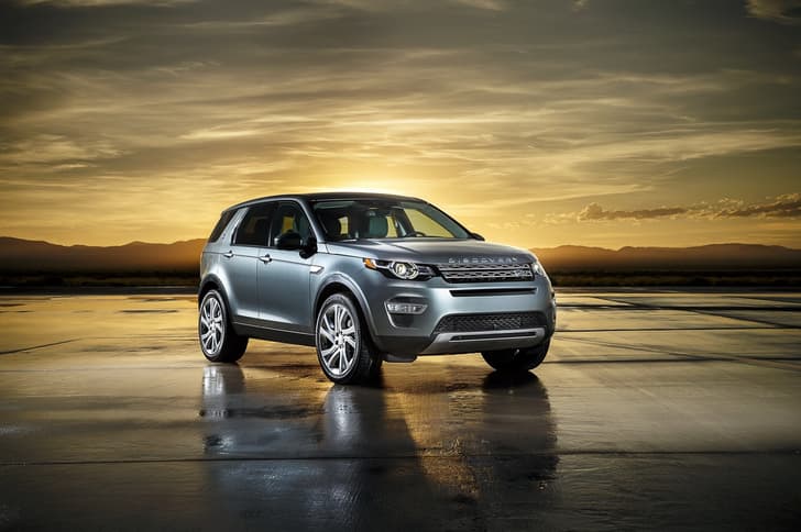 Land Rover Discovery Sport photo gallery