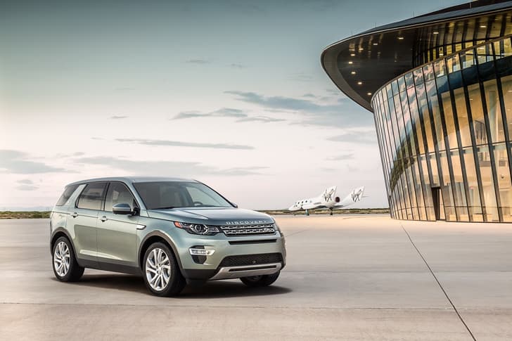 Land Rover Discovery Sport photo gallery
