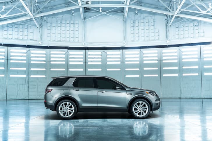 Land Rover Discovery Sport photo gallery