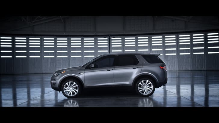 Land Rover Discovery Sport photo gallery