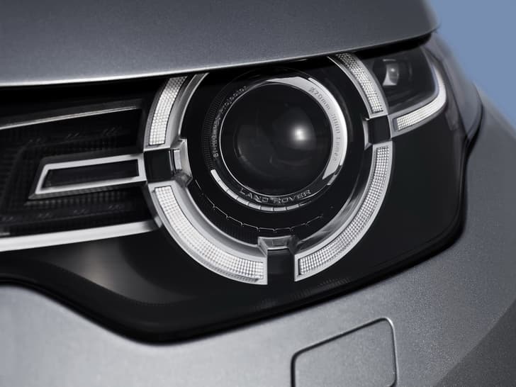 Land Rover Discovery Sport photo gallery
