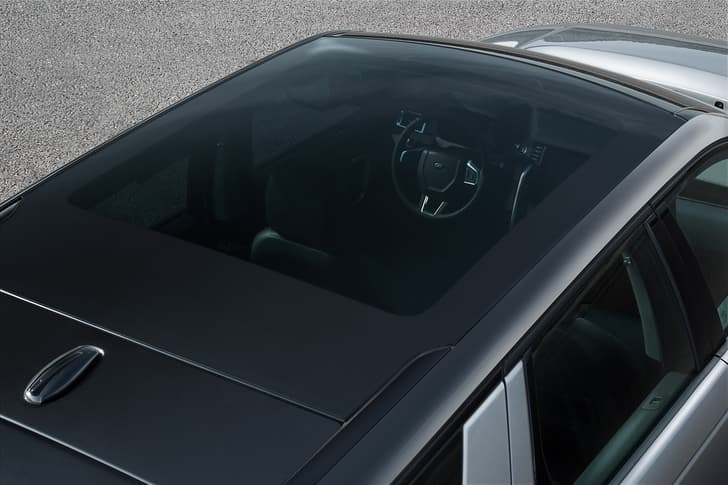 Land Rover Discovery Sport photo gallery