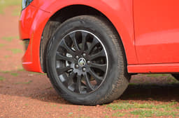 New Skoda Rapid diesel auto photo gallery