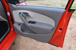 New Skoda Rapid diesel auto photo gallery