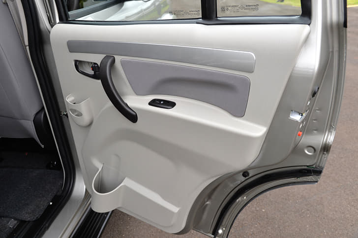 Rear doors get new door-pads and a bottle holder.