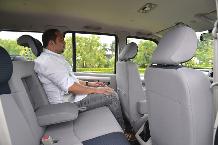 New Mahindra Scorpio photo gallery