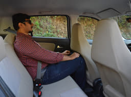 Scooped front seats improve knee room for rear passengers.