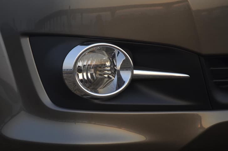 There are minor tweaks to the front fog-lamp housing. 