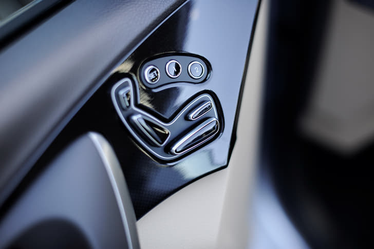 Hyundai Azera photo gallery