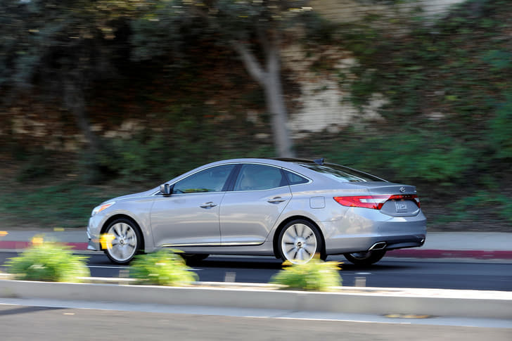 Hyundai Azera photo gallery