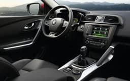 Renault Kadjar SUV photo gallery