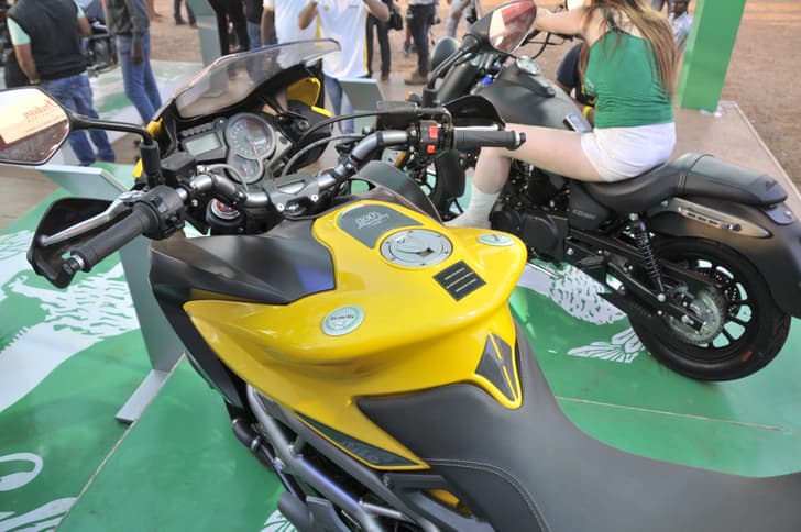 Reach adjustable levers seen here. Fuel-tank gets prominent flanks for thigh grip. 