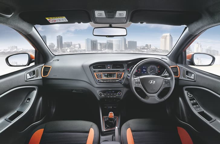 Hyundai i20 Active photo gallery