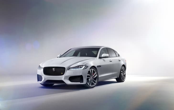 New Jaguar XF photo gallery