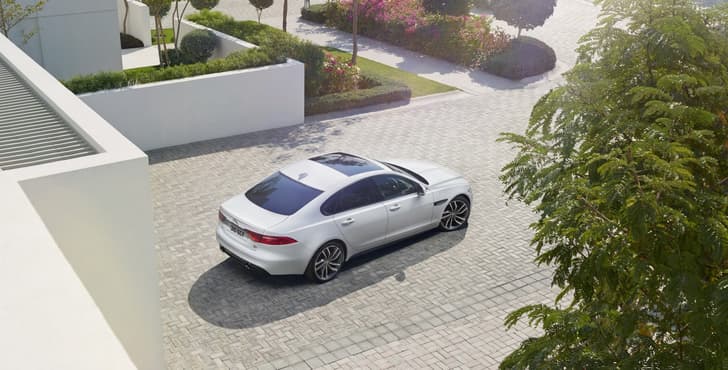 New Jaguar XF photo gallery