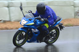 The fully faired SF carries over the chassis and engine unchanged from the standard bike.