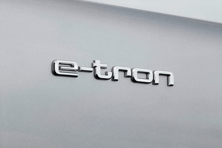 Audi Q7 e-tron 2.0 TFSI PHEV photo gallery