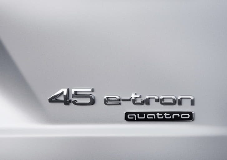 Audi Q7 e-tron 2.0 TFSI PHEV photo gallery