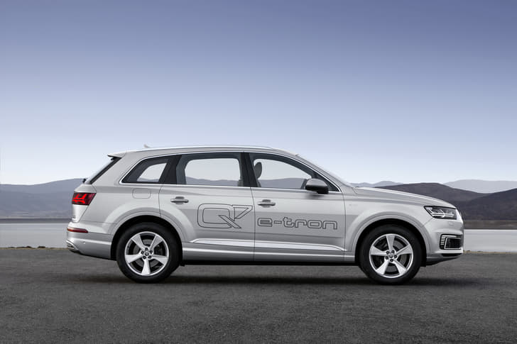 Audi Q7 e-tron 2.0 TFSI PHEV photo gallery