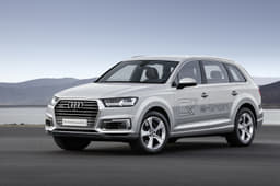 Audi Q7 e-tron 2.0 TFSI PHEV photo gallery