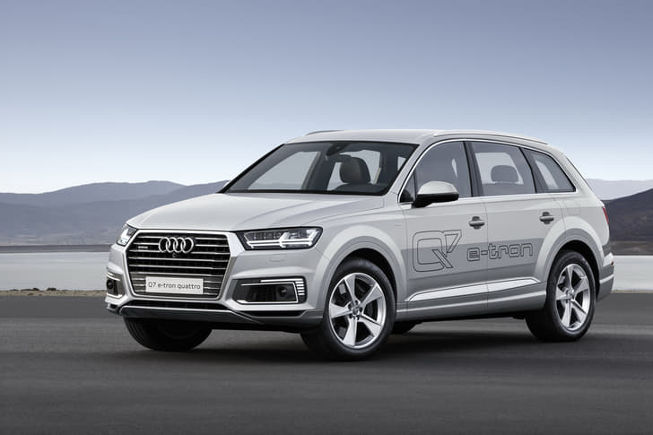 Audi Q7 e-tron 2.0 TFSI PHEV photo gallery