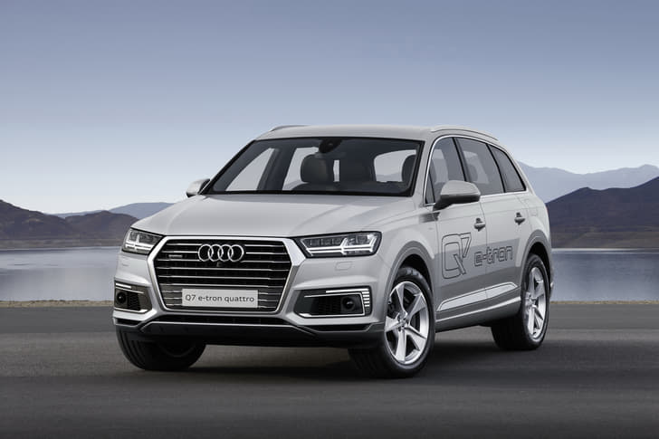 Audi Q7 e-tron 2.0 TFSI PHEV photo gallery