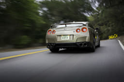 2016 Nissan GT-R 45th Anniversary Gold Edition 