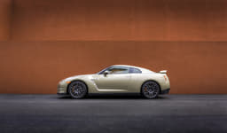 2016 Nissan GT-R 45th Anniversary Gold Edition 