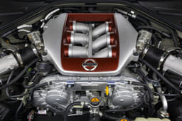 2016 Nissan GT-R 45th Anniversary Gold Edition 