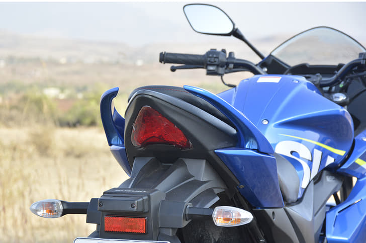 LED taillight, grab handles merge well with rear panel.