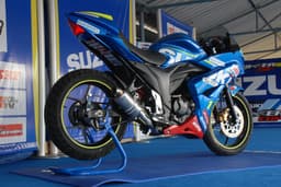 Suzuki has made the Gixxer SF lighter by 20kg.