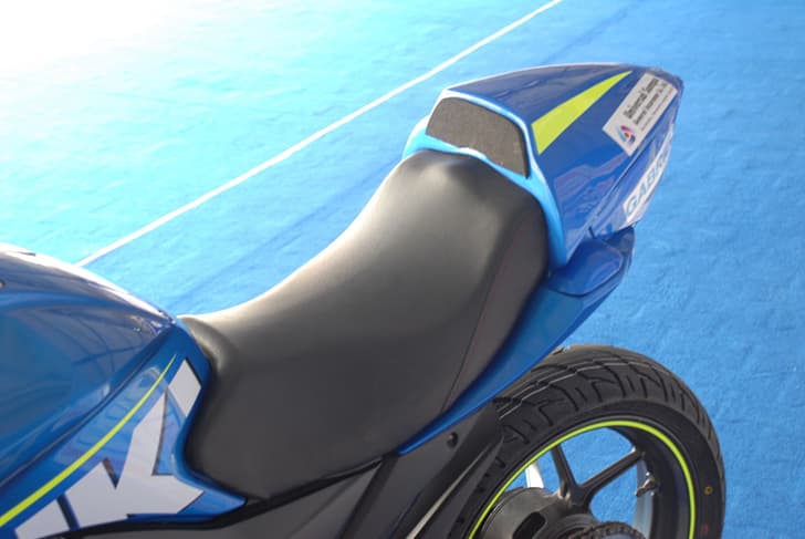 Suzuki provides a rear seat cowl here.