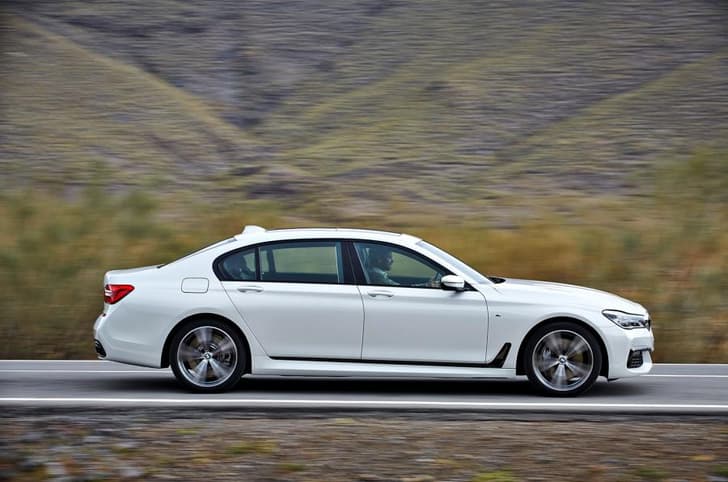 New 2015 BMW 7-series photo gallery