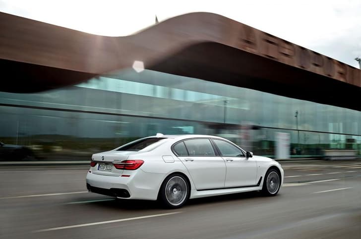 New 2015 BMW 7-series photo gallery