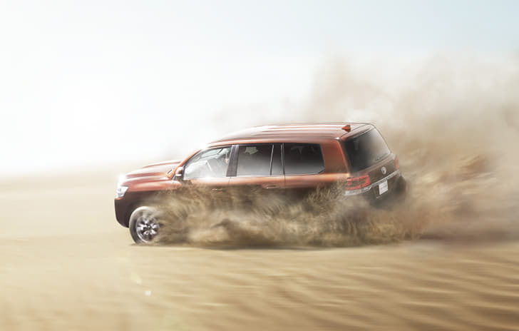 New Toyota Land Cruiser 200 photo gallery