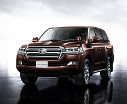 New Toyota Land Cruiser 200 photo gallery