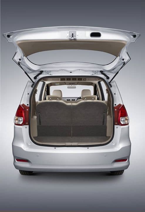 Maruti Ertiga facelift photo gallery