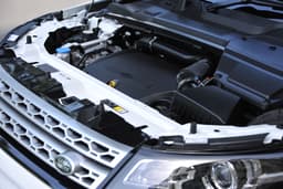 The Discovery Sport is powered by a 2,179cc diesel engine that comes in two states of tune – a 148bhp TD4 version on the S, SE and HSE variants and a more powerful 188bhp SD4 version on the top-spec HSE Luxury trim
