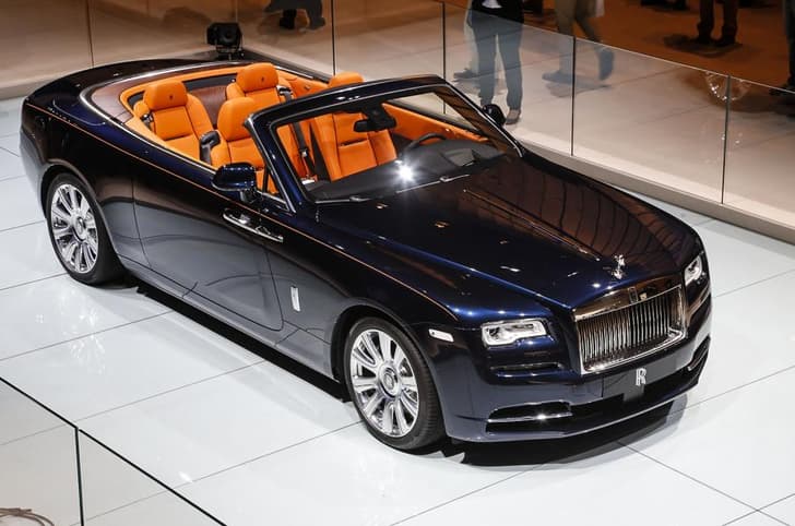 Rolls-Royce Dawn.