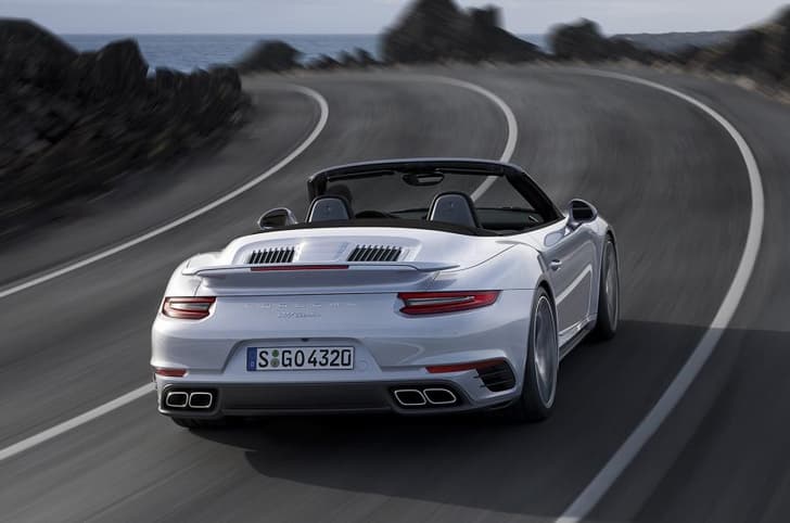Porsche 911 Turbo cabriolet.