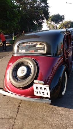 2015 Mercedes Classic Car Rally photo gallery