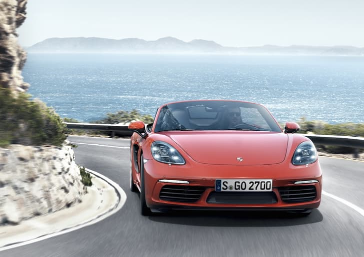 Porsche 718 Boxster photo gallery