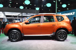 Renault Duster SUV facelift photo gallery