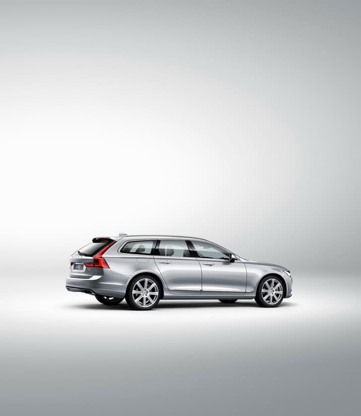 Volvo V90 estate photo gallery